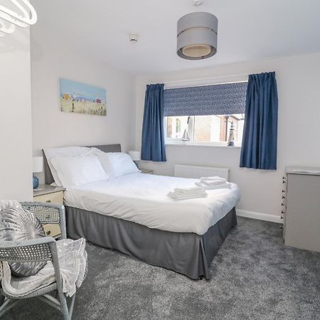 North Beach Lodge Scarborough Bagian luar foto