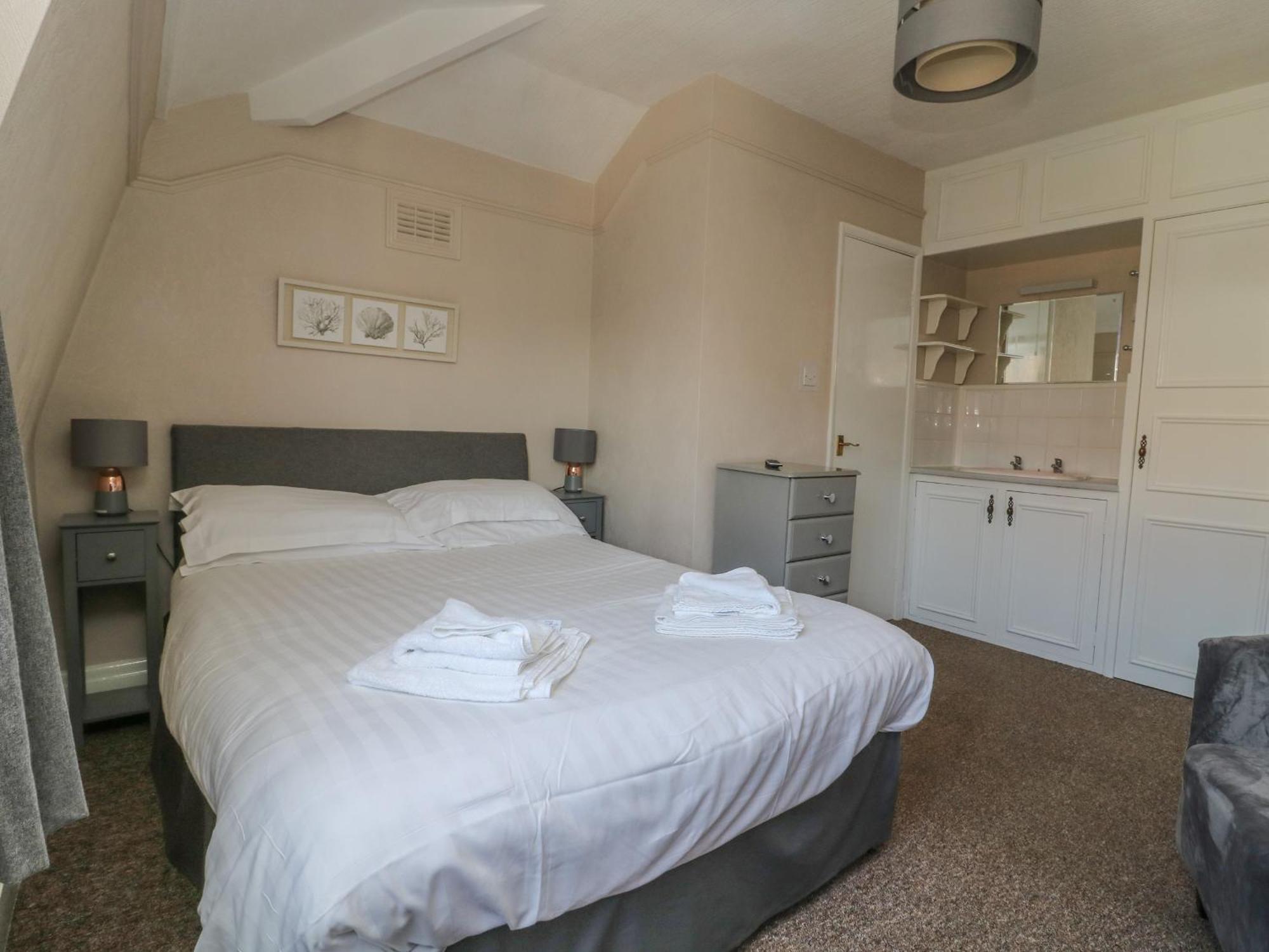 North Beach Lodge Scarborough Bagian luar foto