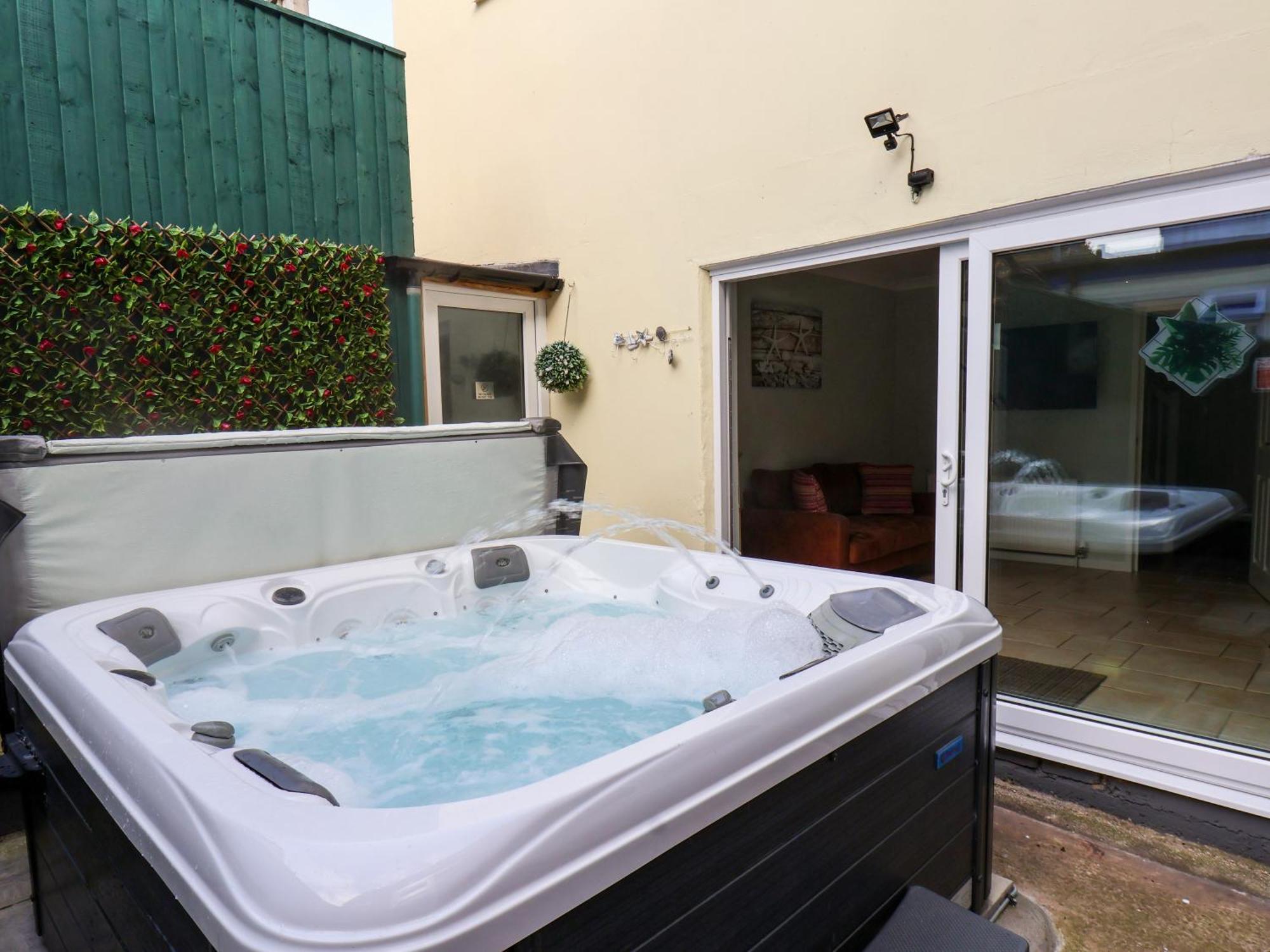 North Beach Lodge Scarborough Bagian luar foto