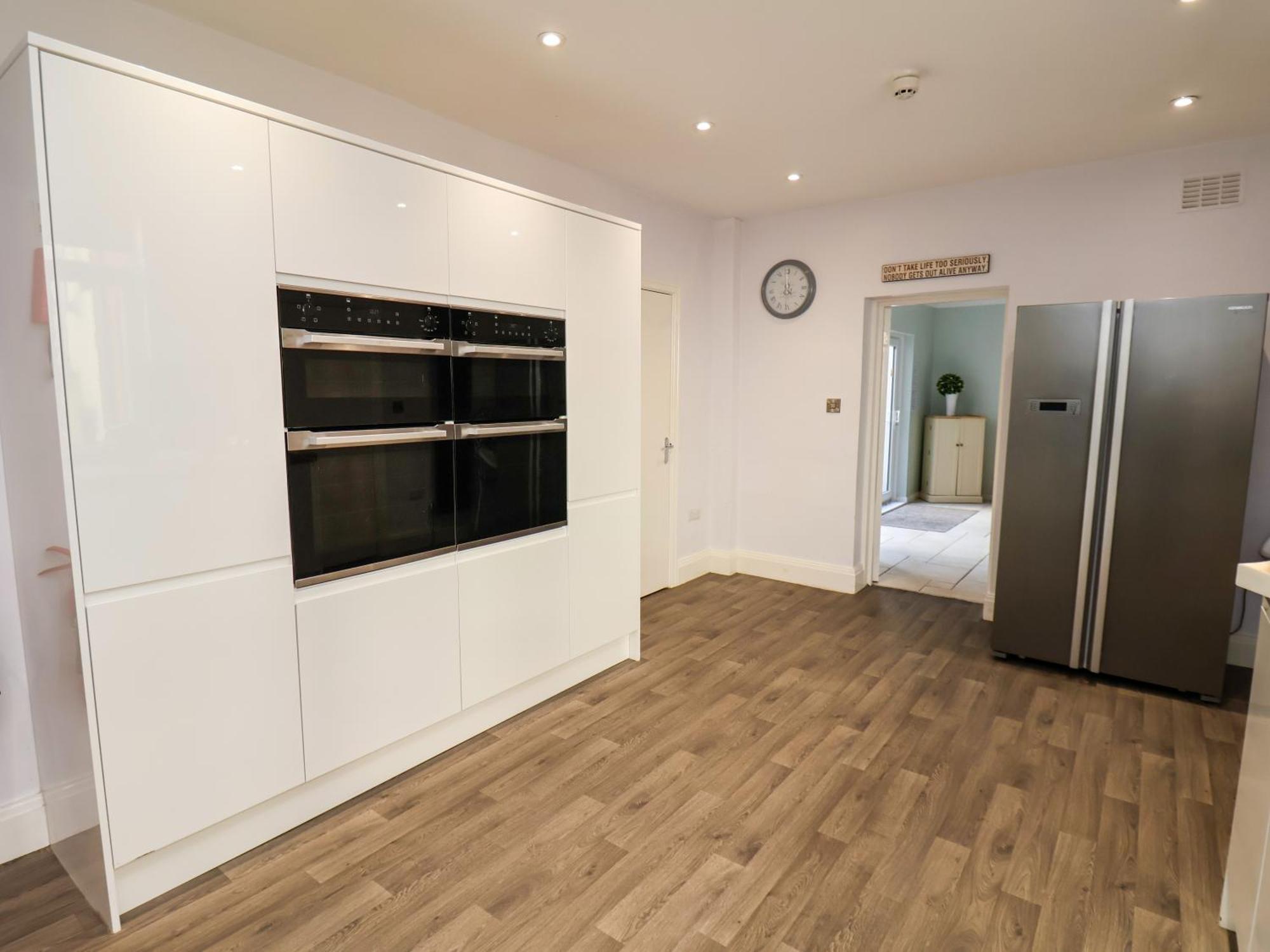 North Beach Lodge Scarborough Bagian luar foto