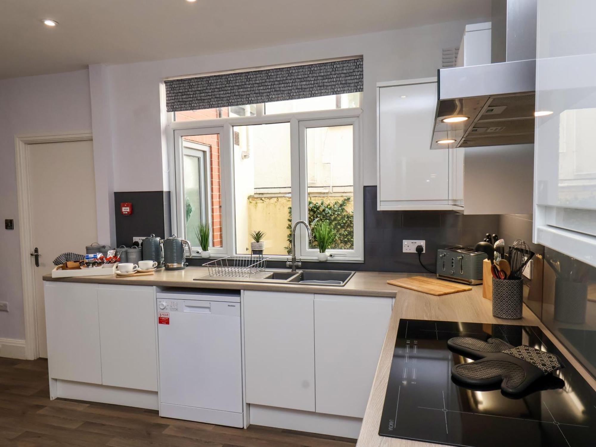 North Beach Lodge Scarborough Bagian luar foto