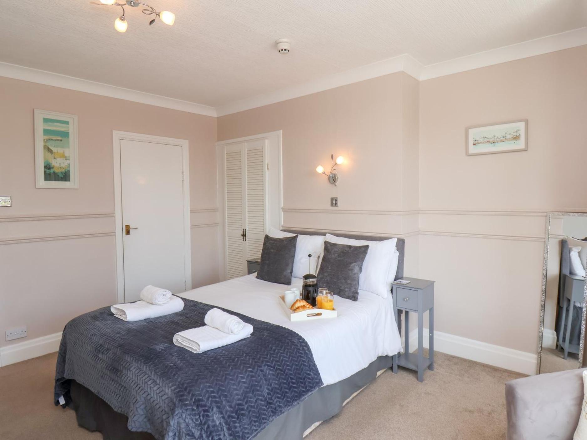 North Beach Lodge Scarborough Bagian luar foto